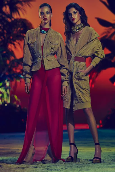 Look 24